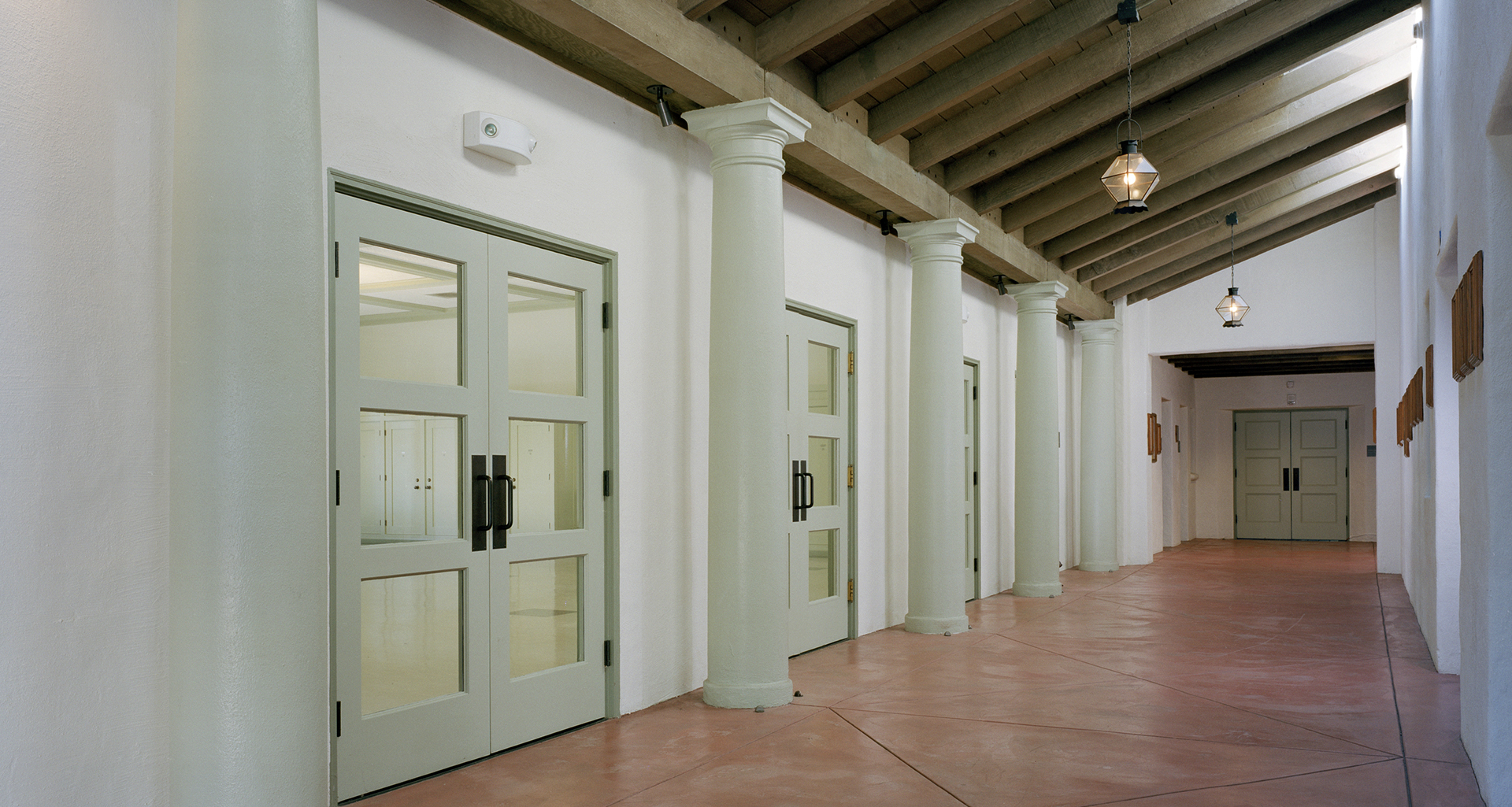 Washington Township Veterans Memorial Building | Photo by JD Peterson