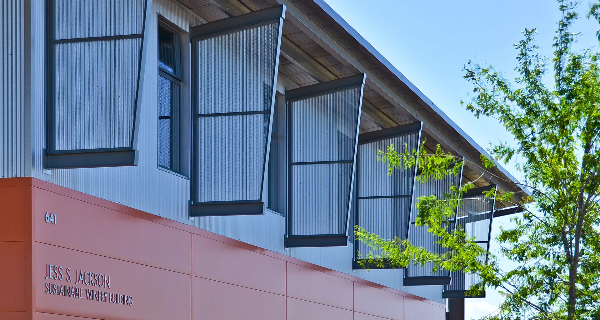 Jess Jackson Sustainable Winery Building, UC Davis, California - view 3