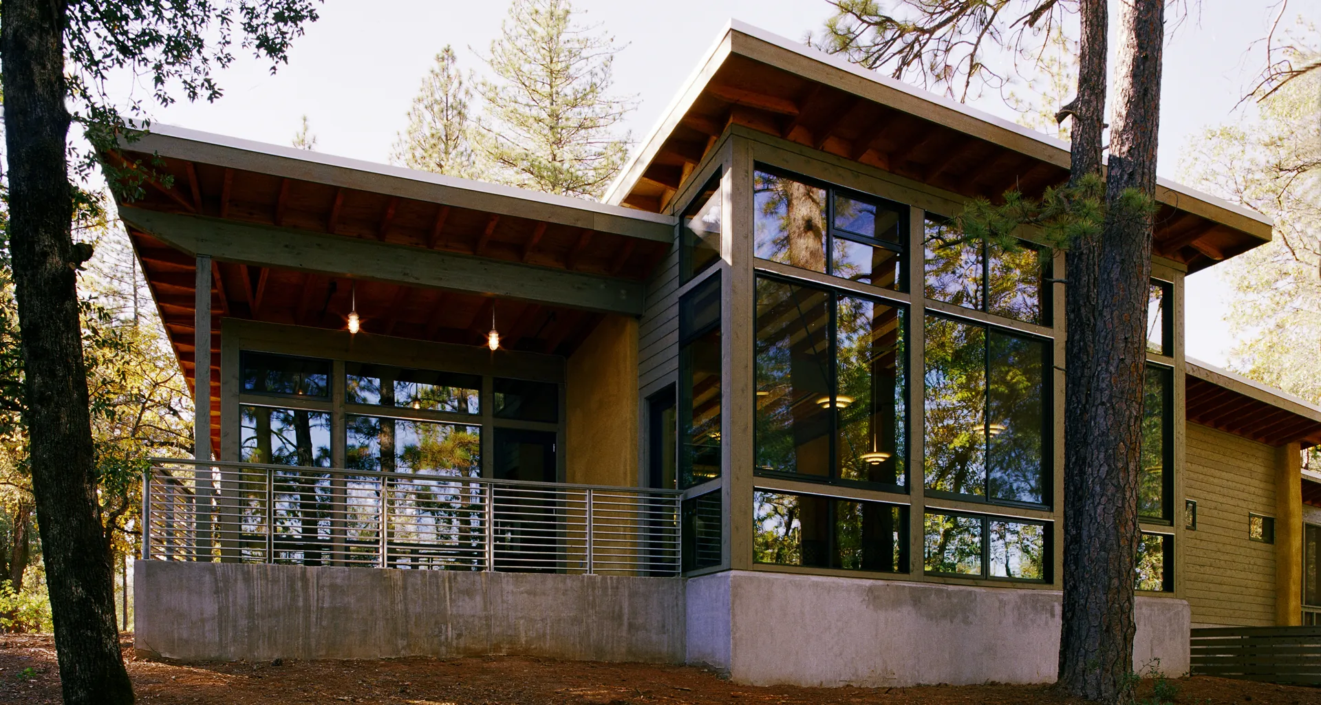 Oak Lodge – Our Lady of the Oaks Retreat Center, Applegate, California - view 5