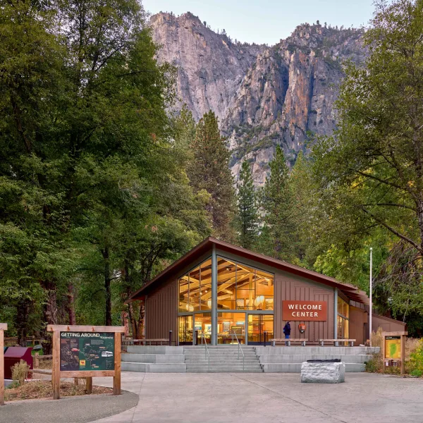 Yosemite Valley Welcome Center, Yosemite National Park, California